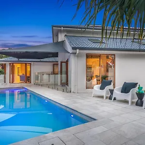 Your Luxury Escape One Coral Holiday home Byron Bay