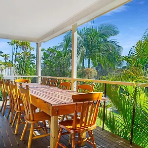 Fuller Holidays - The Rock Belongil Holiday home Byron Bay